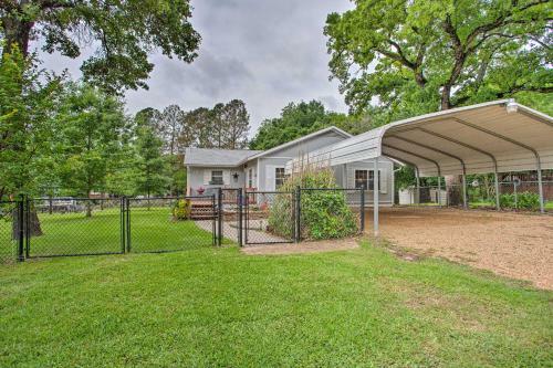 Waterfront Home - Back Yard, Boat Slip And Deck