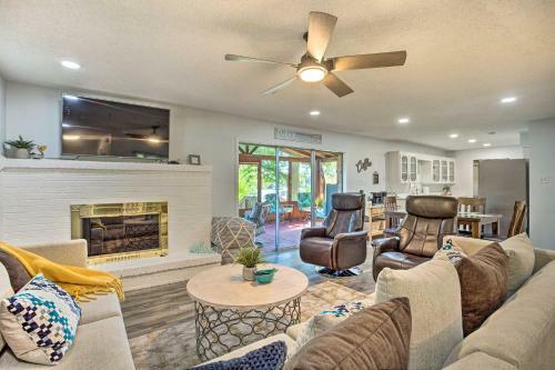 Cedar Creek Lake Home Private Dock And Hot Tub