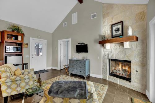 Hostal Luxury Cottage With Stunning Views-spa Bath-patio