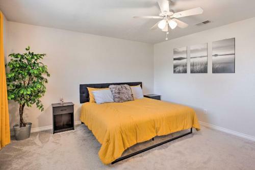 Stylish Pet-friendly House With Fenced Yard!