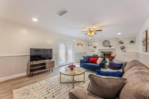 Apartamento Modern And Sleek 4 Bedroom Home