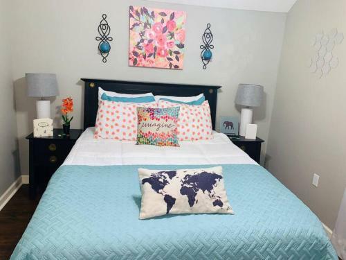 Witte Wonderland - Separate Garage Apartment!!