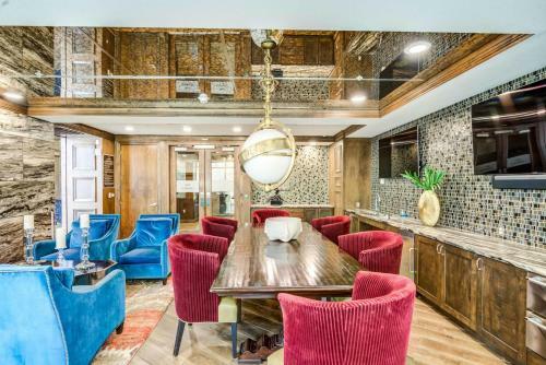 Bright Chic 1br Apartment By Stay Gia