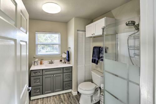 Waterfront Retreat With Dock Access On Lake Whitney!