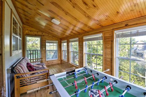 Large Clifton Home With Yard And Access To Lake Whitney