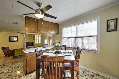 Large Clifton Home With Yard And Access To Lake Whitney
