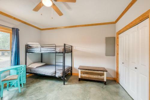 River Oaks Lookout - Unit B