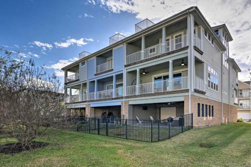Sleek Lakeside Townhome By Kemah Beach And Nasa
