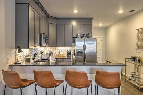 Apartamento Single-story Condo Less Than 1 Mile From Downtown!