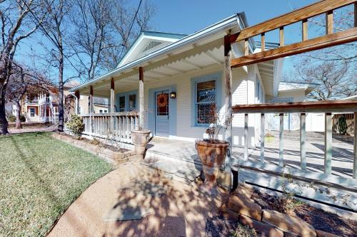Kuhl Cottage