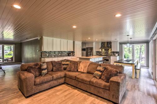 Star Harbor Lake House With Dock, Deck And 2 Boat Lifts