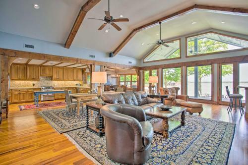 Upscale Lakefront Home With Boat Dock And Decks!