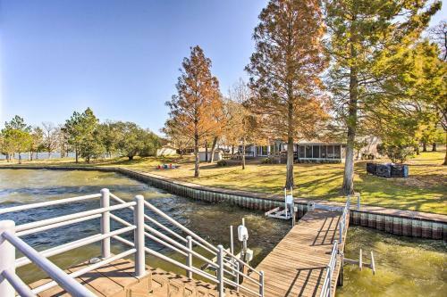 Upscale Lakefront Home With Boat Dock And Decks!