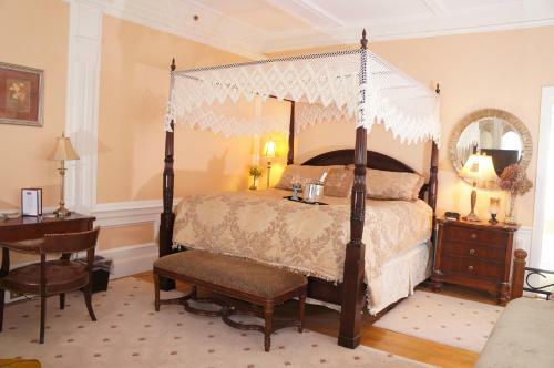 Bed & Breakfast Silver Fountain Inn