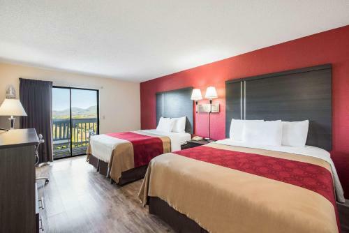 Hotel Relax Inn - Waynesville