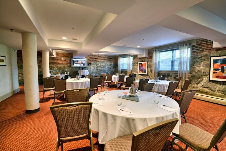 The Centennial Hotel