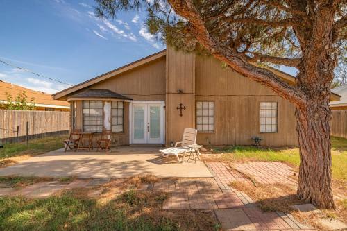 Right At Home- Midland Rio