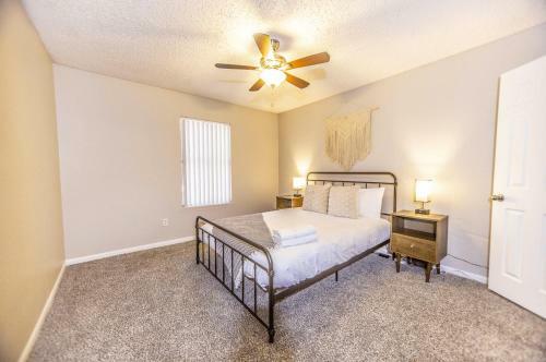 Relaxing Midland 1br - Pool - Balcony