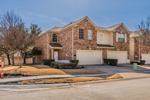 Apartamento Cozy 2-bedroom Townhouse/pool/quiet West Plano