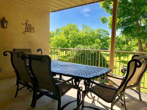 Apartamento Rose' River Retreat