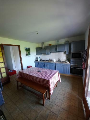 Maison de Famille Dans Les C�v�nnes