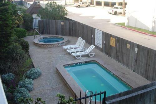 Apartamento Sunny Daze Beachfront Condo