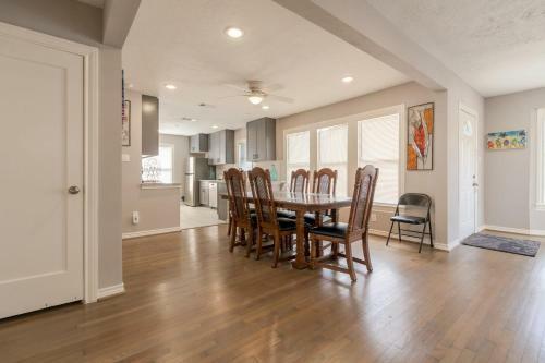 Cozy Galveston Home