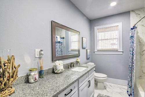 Chic Galveston Cottage - 5 Blocks To Seawall!