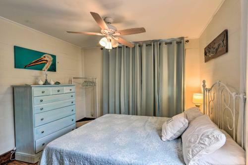 Galveston ?blue Bungalow? - Walk To Beach!