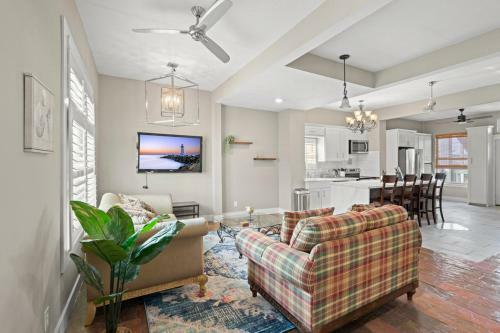 Harborside Oasis