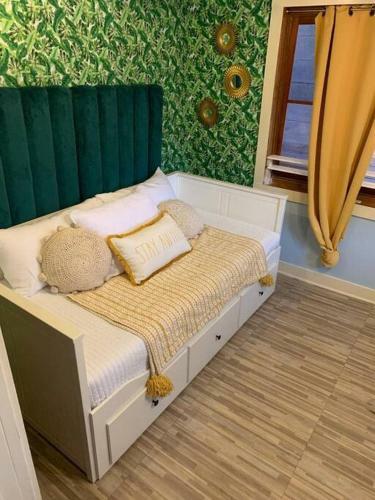 Gorgeous Bungalow Mins To Beach, Strand, & Utmb