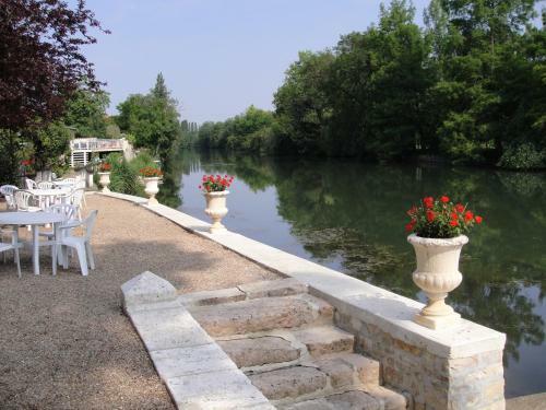 Hotel H�tel Restaurant Beau-rivage