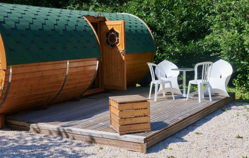 Hostal Les Tonneaux Bourguignons Du Carr� Saint Pierre