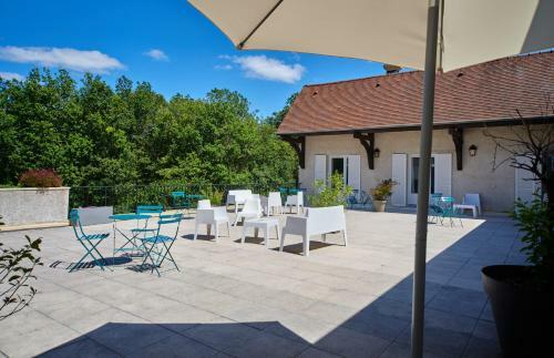 Hostal Carre Saint Pierre & Restaurant