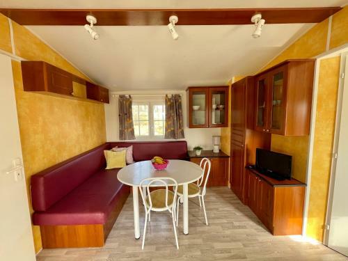 Jura Mobile Home