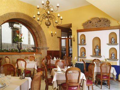 Hotel De Mendoza
