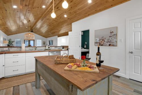 New! Marvelous Beach Home 2min From Beach
