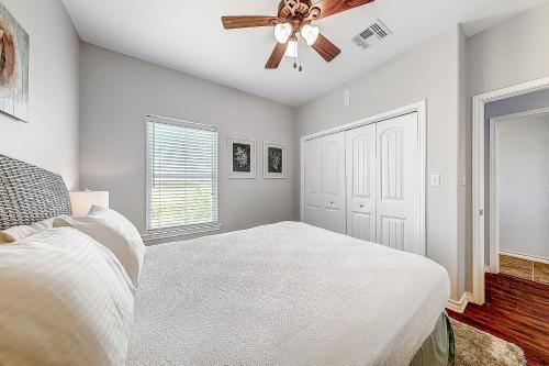 Paradise Pointe
