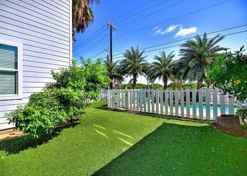 Avg622#2-beach Club Home