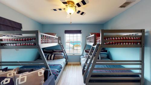 Rpd406- Palm Breeze Home