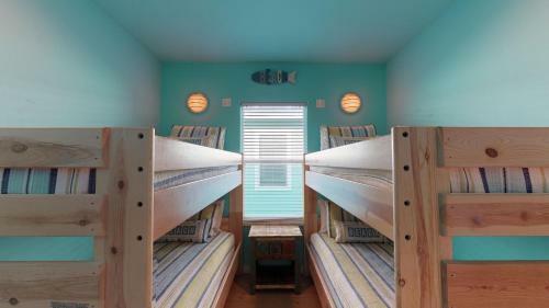Ov30- Salt Life Home