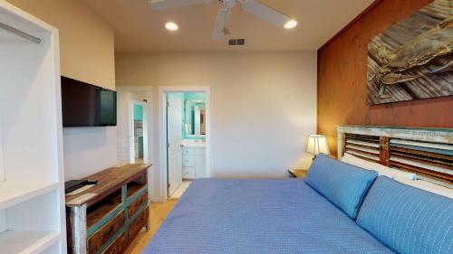 Ov30- Salt Life Home