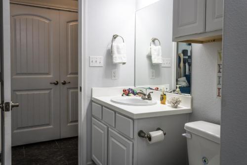 Pb220- The Main Sail Townhouse