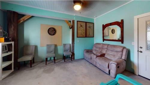 Gu321 Vacation Station Home