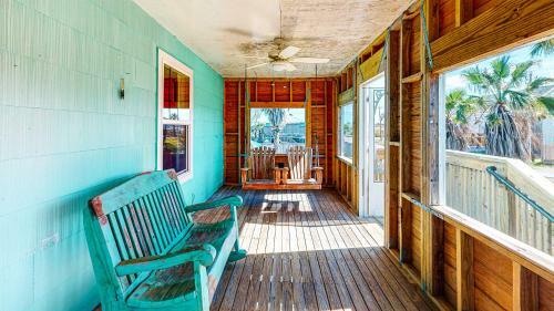 Gu321 Vacation Station Home
