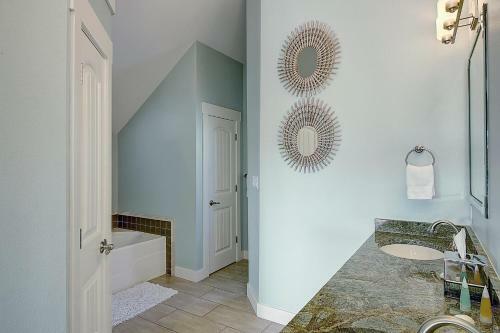 Coastal Hideaway 230 Be