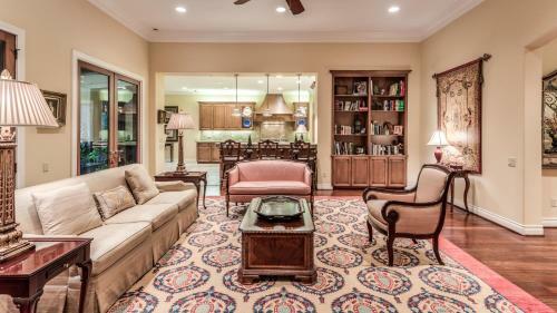 Grand Luxury Tuscan Villa