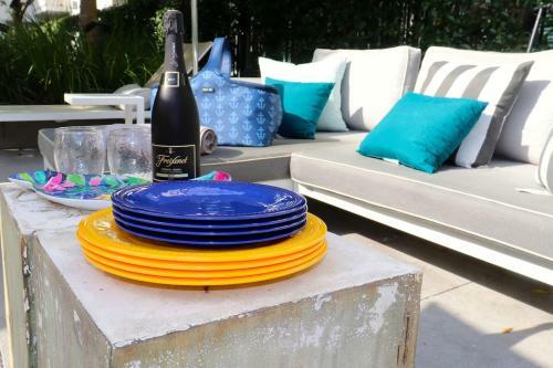 River Oaks Luxury Apartment