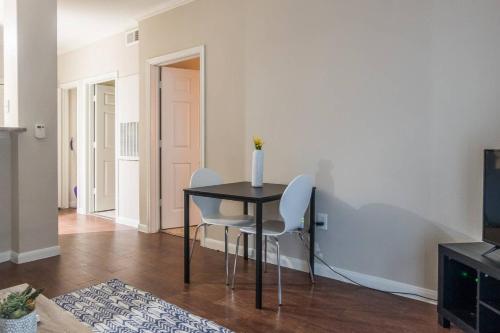 Apartamento Frontdesk Midtown Arbor Place Apts Houston, Tx
