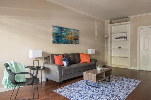 Apartamento Frontdesk Midtown Arbor Place Apts Houston, Tx